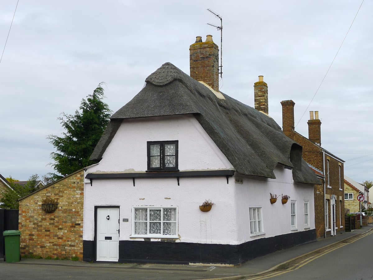 thatched cottage